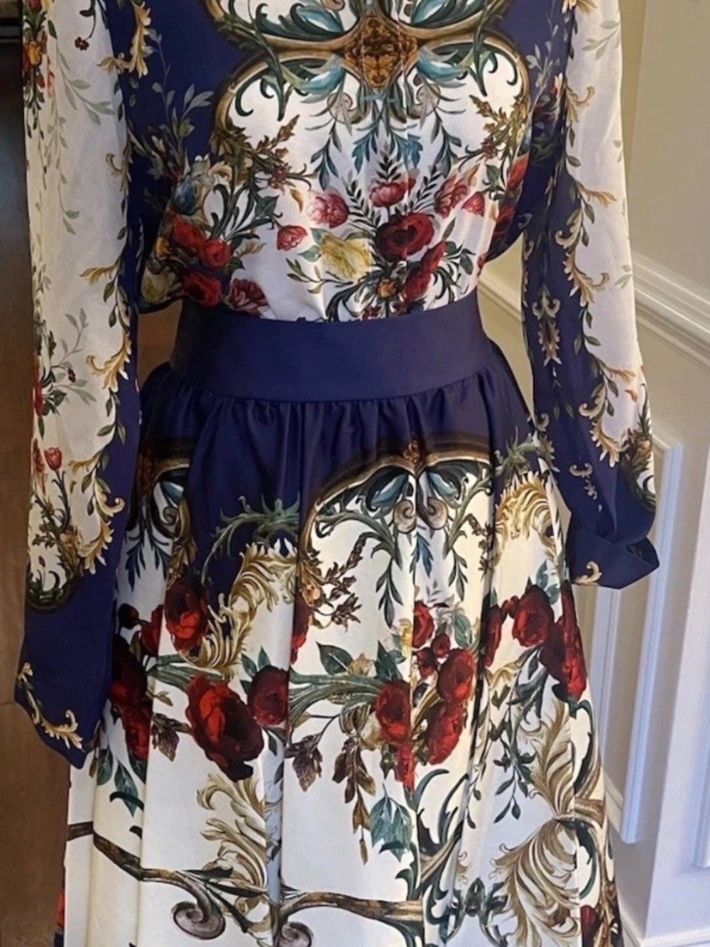 Alice & Olivia Nilda Gilded Rose Voluminous Skirt Sz 12 NWT - Picture 5 of 9